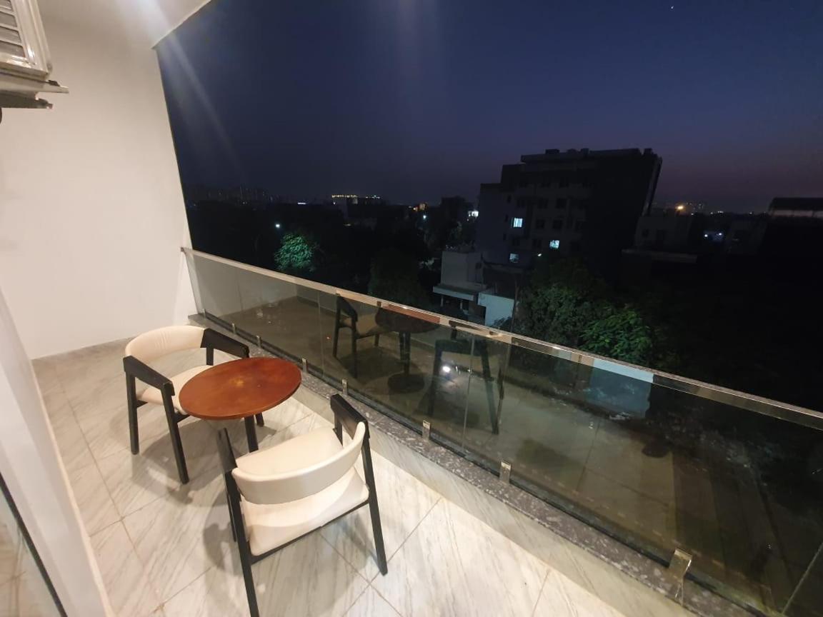Kds Residency Hotel Greater Noida Exterior foto