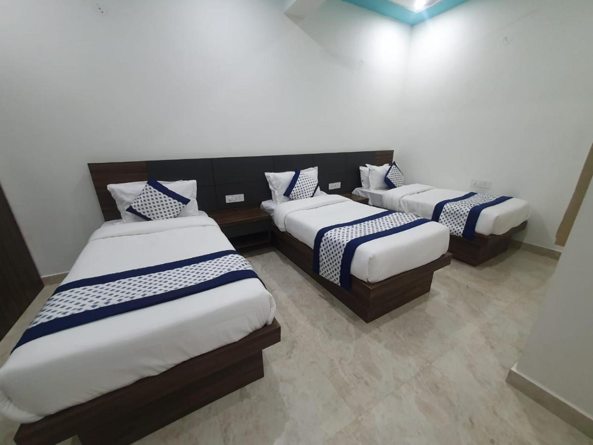 Kds Residency Hotel Greater Noida Exterior foto